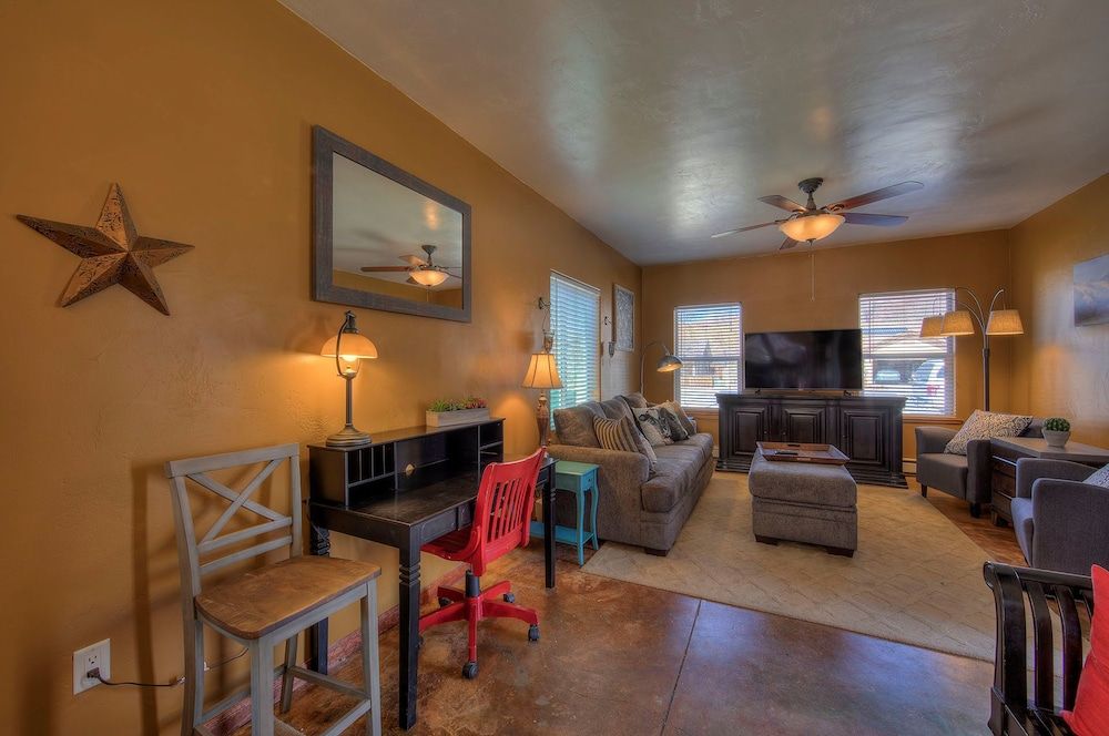 undefined Cali Cochitta Vacation Rentals 3