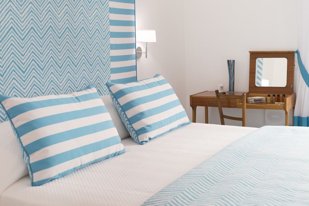 undefined Blue Suite Sorrento Tasso Square 3