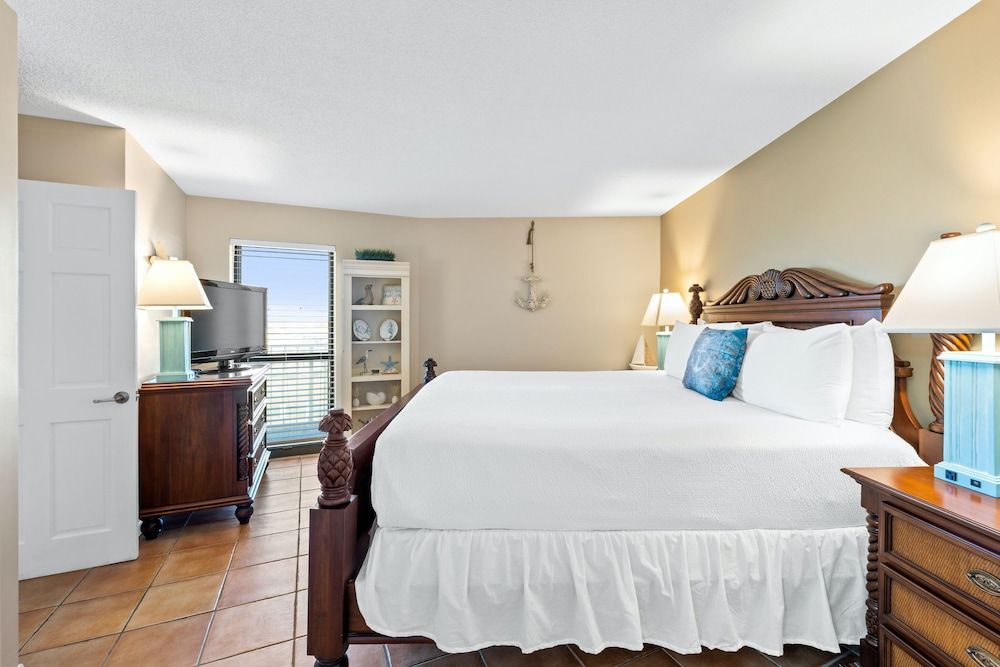 Condo, 2 Bedrooms, Ocean View (1-608)