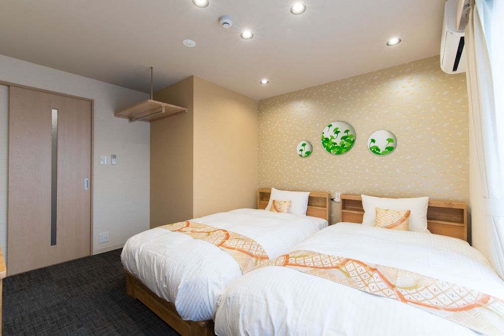 Standard Twin Room