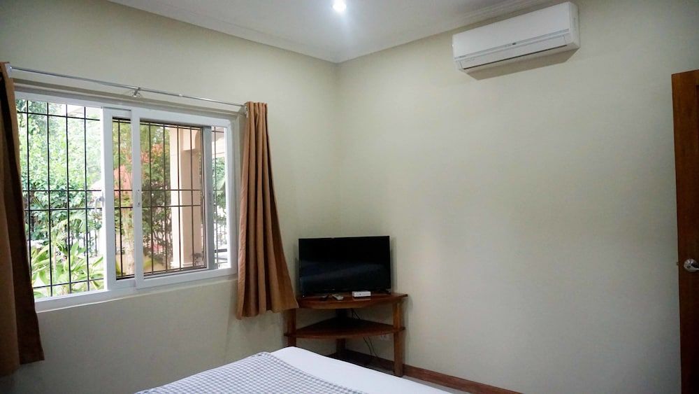 Alona de Tropicana Resort Bungalow 4