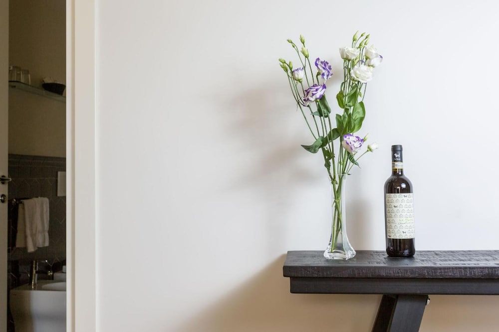 undefined Flor in Florence 3