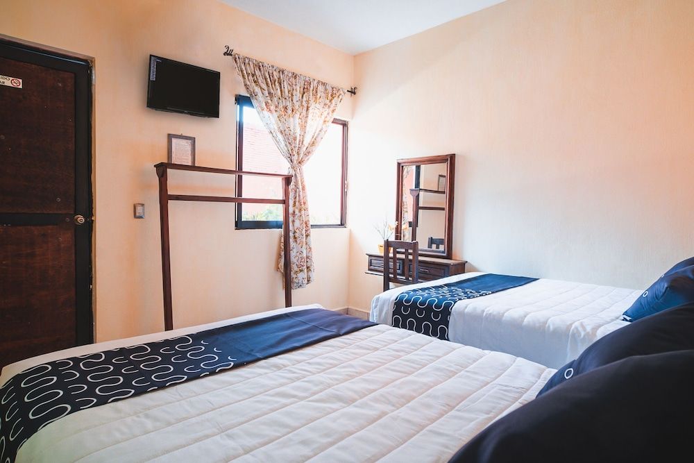 Capital O Hotel Aurora, Tuxtla Gutiérrez Standard Room, 2 Double Beds 4