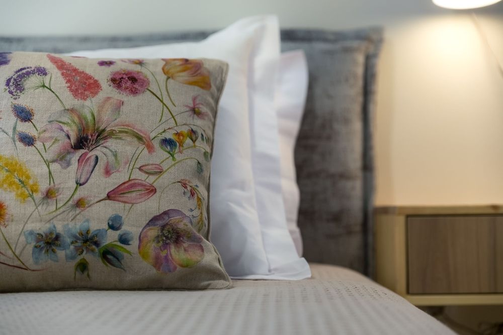 undefined Absolute Athens II 10