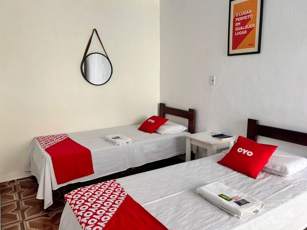 OYO Pousada Paraná, Cuiabá Twin Room