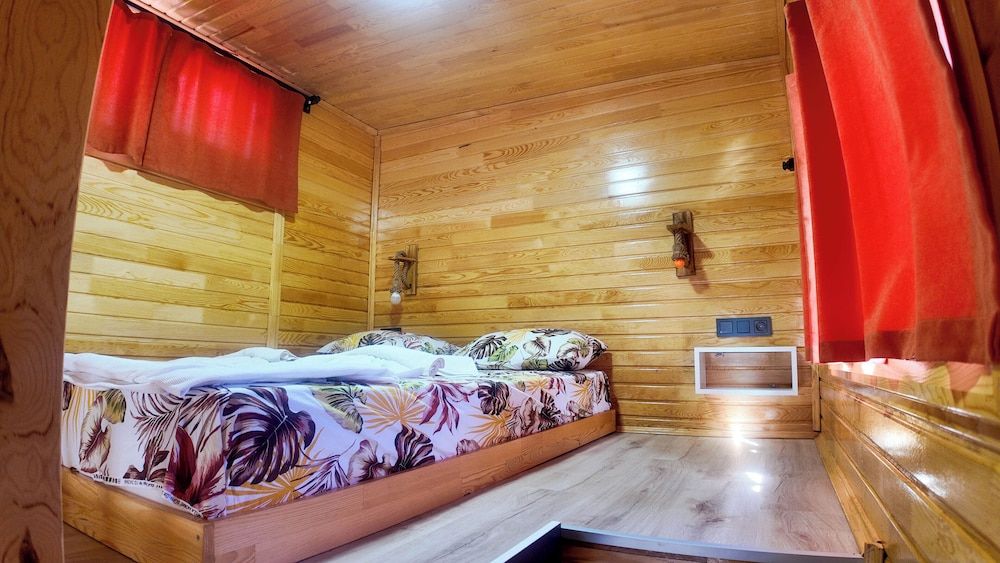 Comfort Tree House