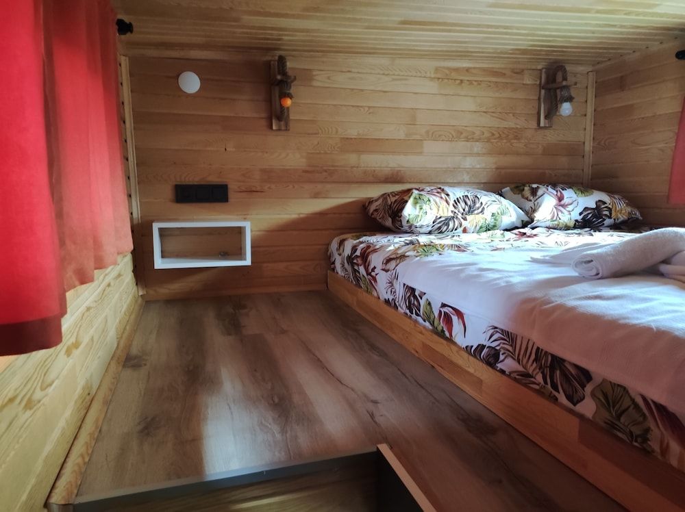 Family Bungalow, 2 Bedrooms, Kitchen, Garden View