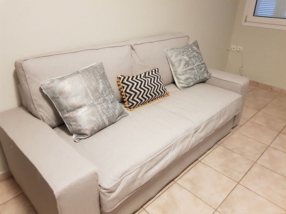 undefined Cosy Apartment with patio 6