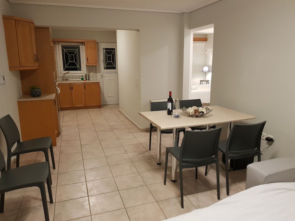 undefined Cosy Apartment with patio 4