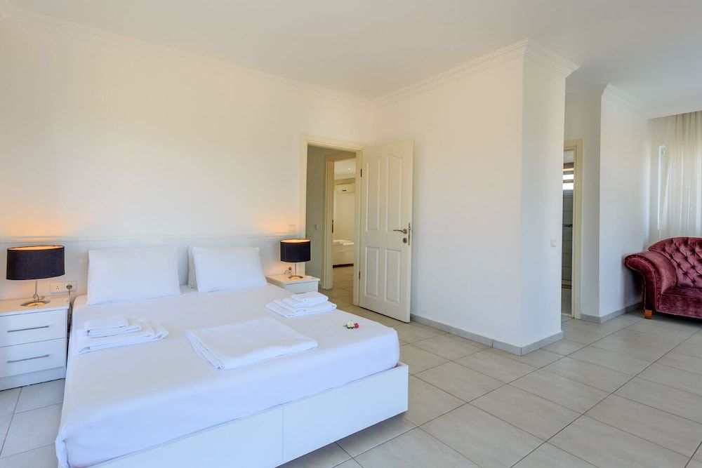 undefined Diamond Villa 04 9