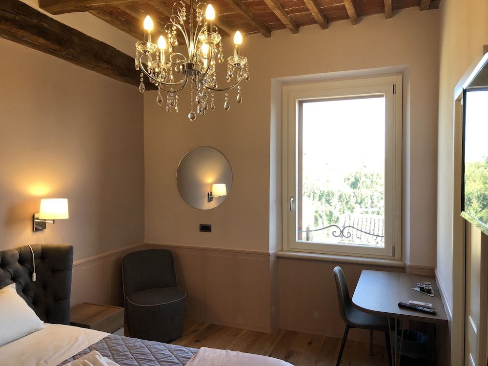 Km 0 dal Centro Romantic Double Room, 1 King Bed, Non Smoking, Valley View 15