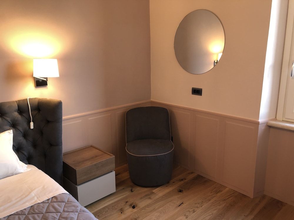 Km 0 dal Centro Romantic Double Room, 1 King Bed, Non Smoking, Valley View 10