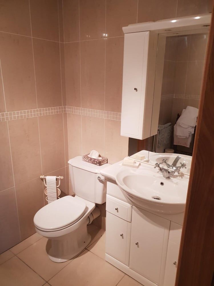 Drum Manor Family Suite, 2 Bedrooms, Mountain View 19