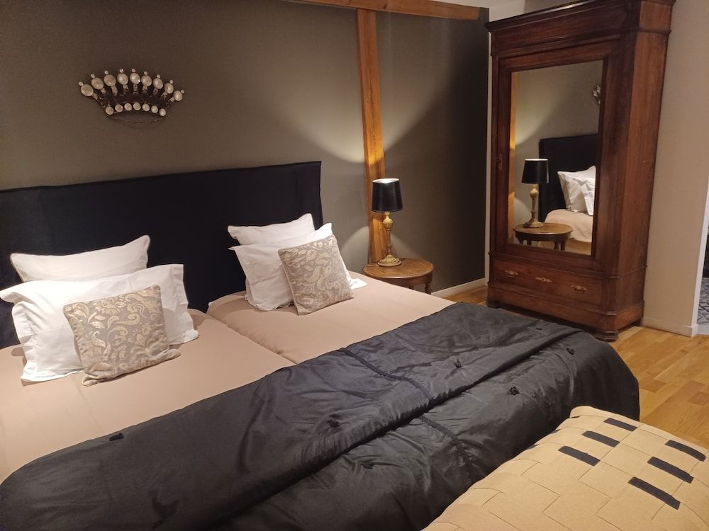 Côté Cour Bischwihr Colmar Comfort Twin Room 13