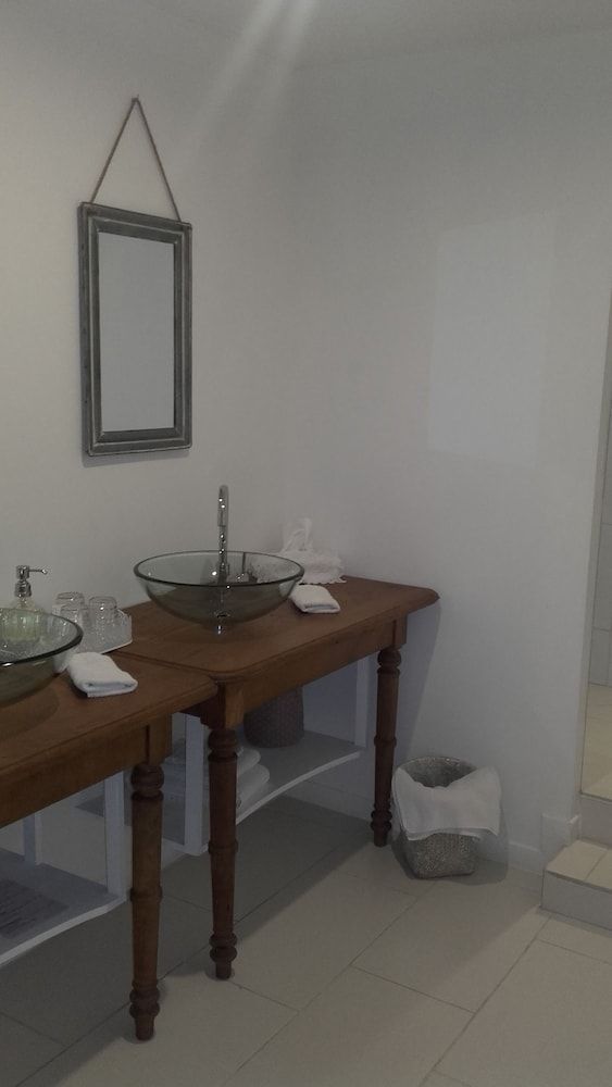 Côté Cour Bischwihr Colmar Comfort Twin Room 24