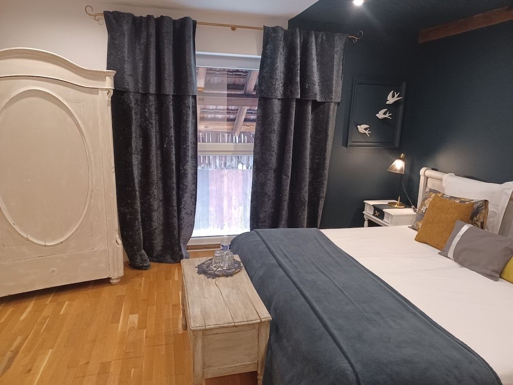 Côté Cour Bischwihr Colmar Comfort Twin Room 10