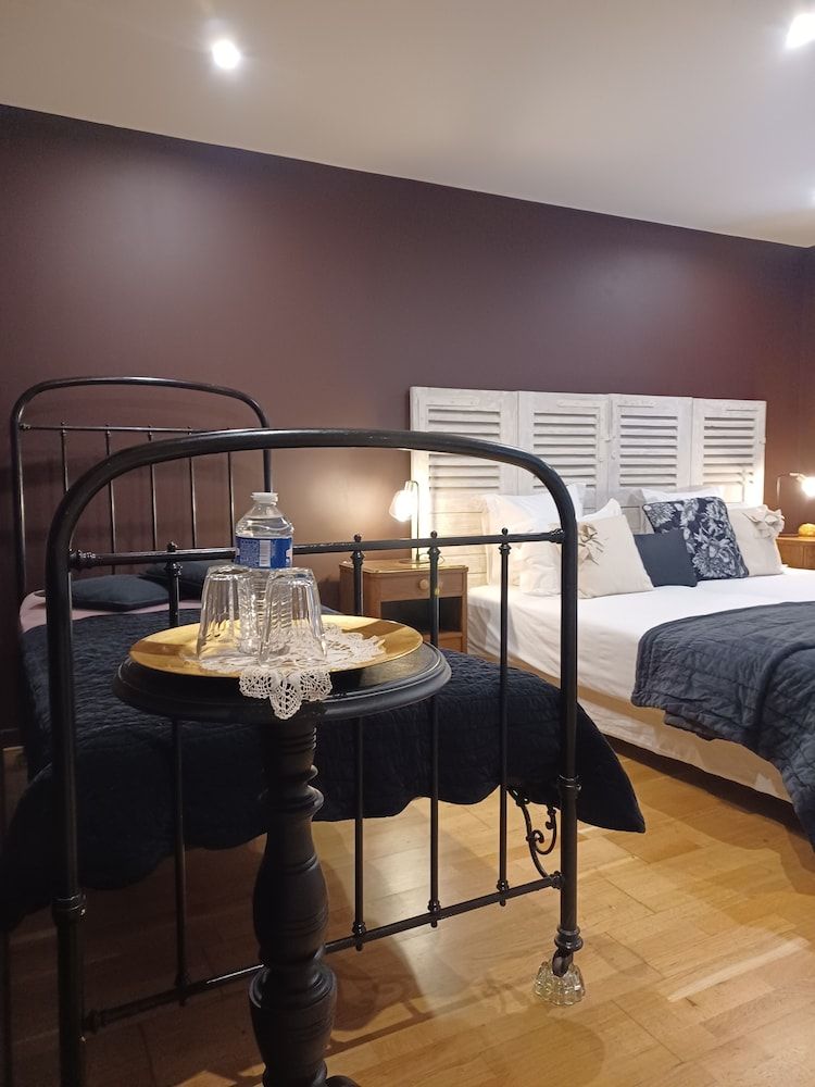 Côté Cour Bischwihr Colmar Comfort Twin Room 23