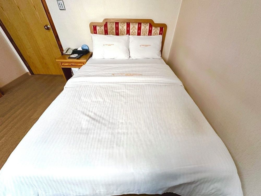 Newvera Hotel Standard Double Room 4