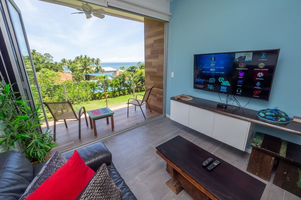 Luxury Condo, 2 Bedrooms, Ocean View (In Gated Community, 2 BDRM, 2 BTHRM)
