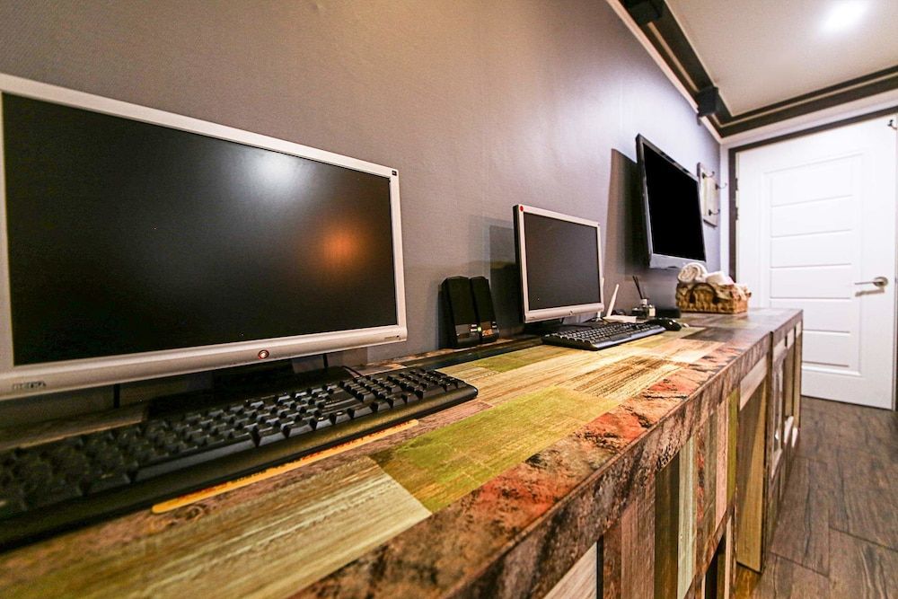 Amore Motel Standard Double Room 8