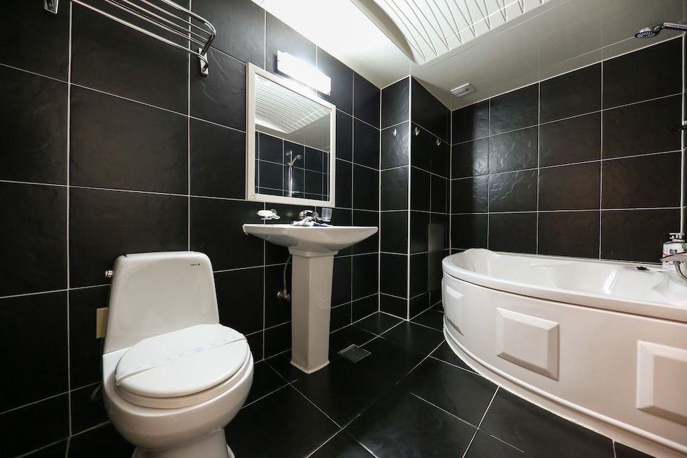 Amore Motel Premium Double Room 16