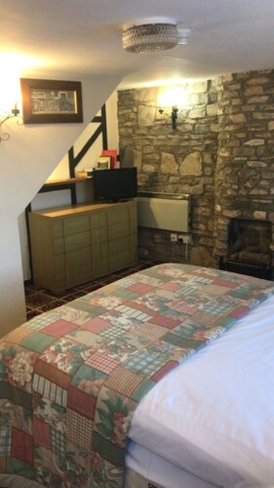 The Pecking Mill Inn Double Room 9