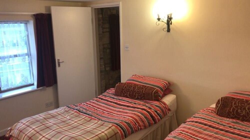 The Pecking Mill Inn Family Room 2