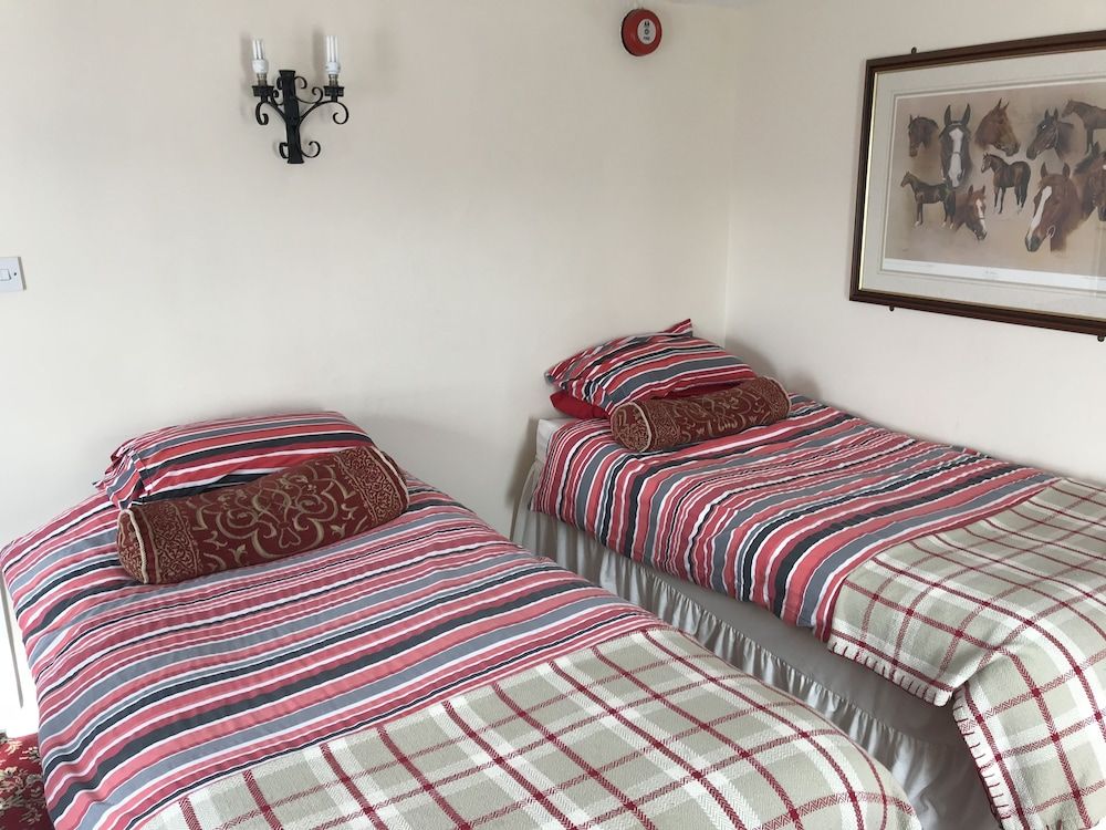 The Pecking Mill Inn Family Room