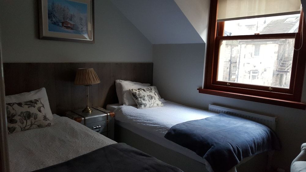 Classic Twin Room (26 Dublin Street Lane South)