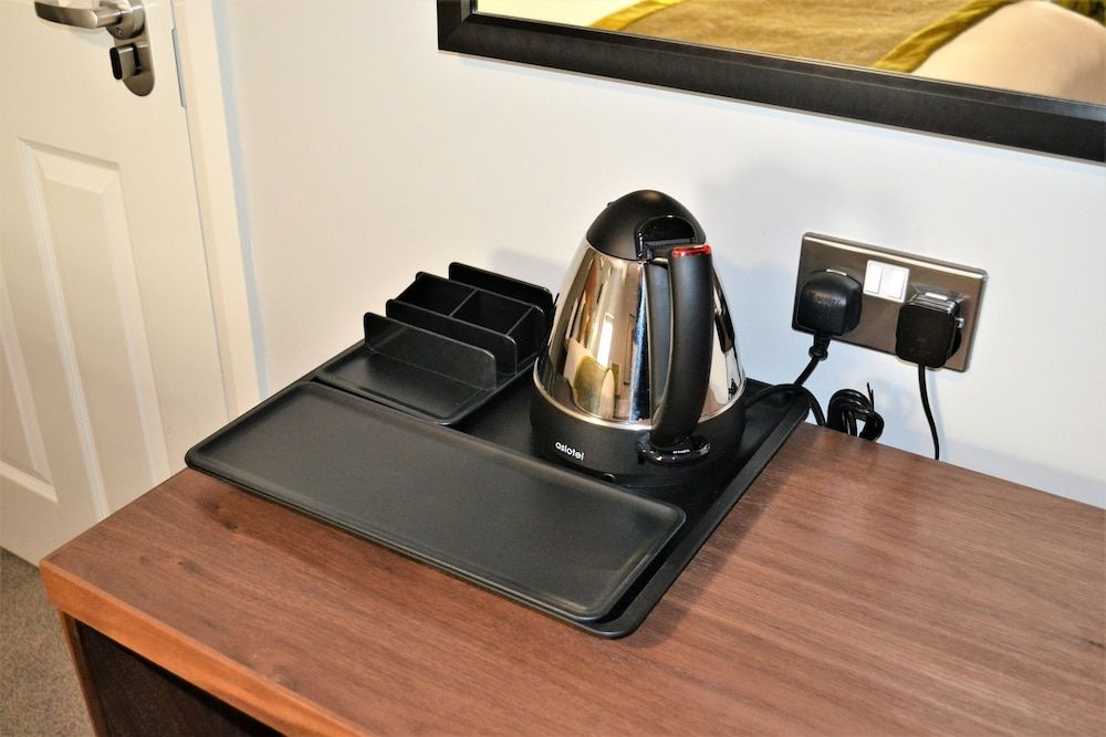 New Park Hotel Single Room 8