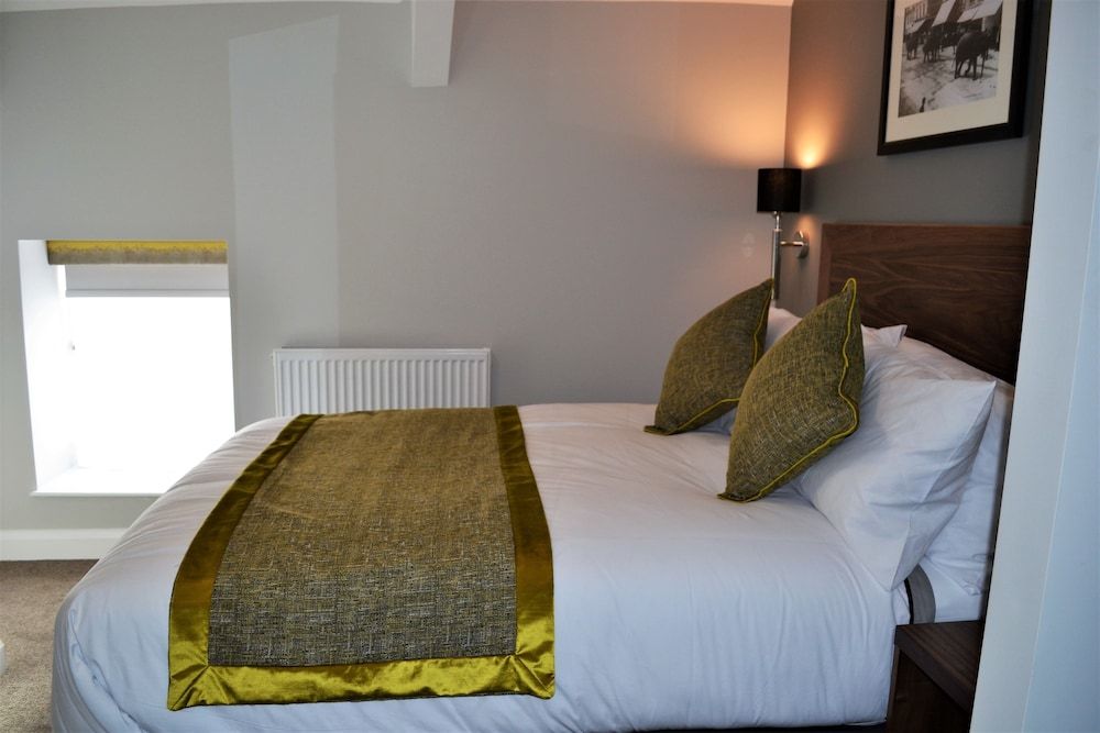 New Park Hotel Large Double Room 7