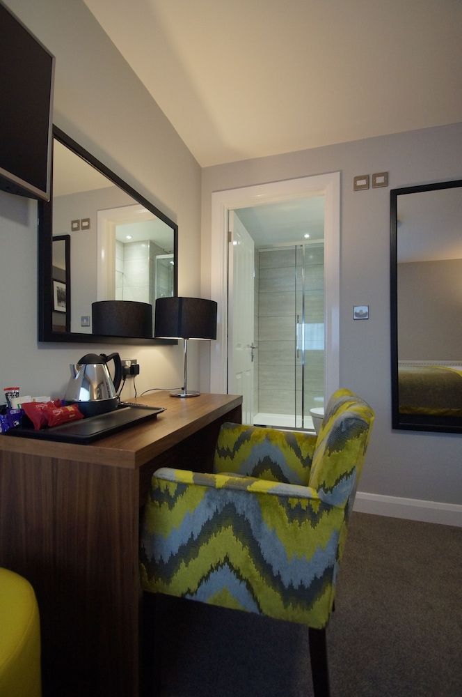 New Park Hotel Single Room 9