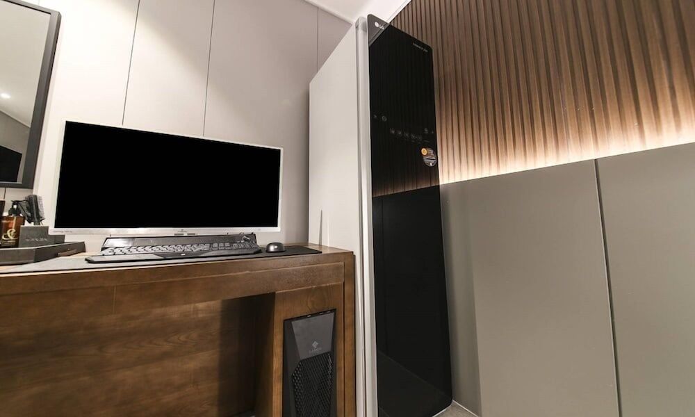 Wonju Central Hotel [Room Only] Signature Suite + Gaming PC 3