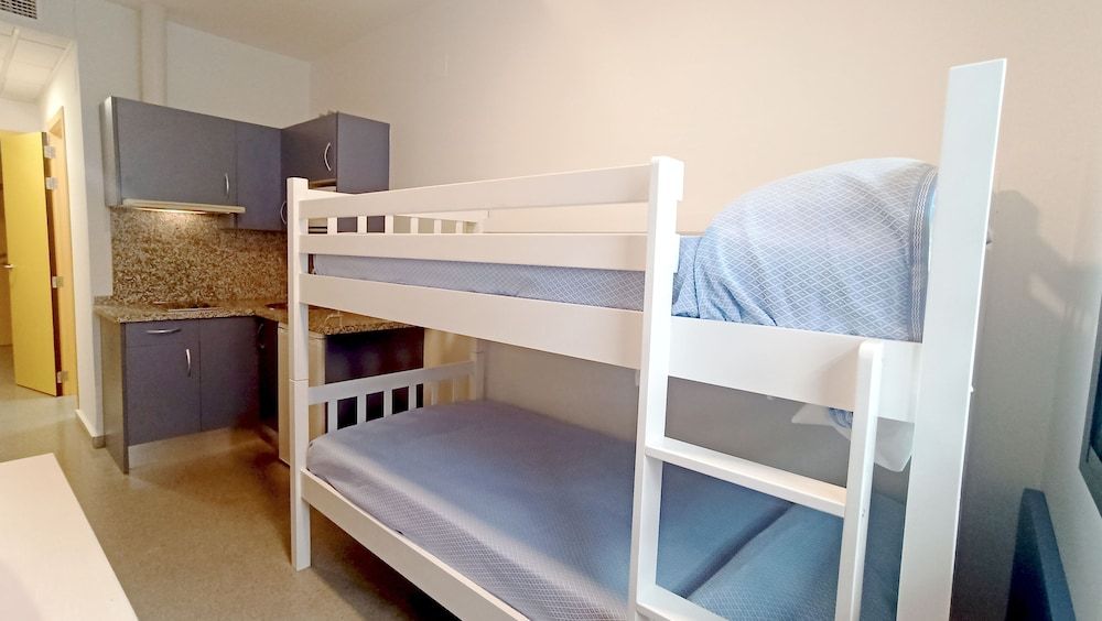 Micampus Rector Estanislao del Campo - Students Residence Economy Twin Room 3