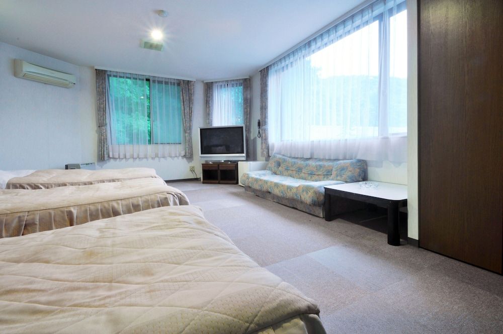 Pension Shadow Classe Triple Room, Smoking (minimum two people use) 2