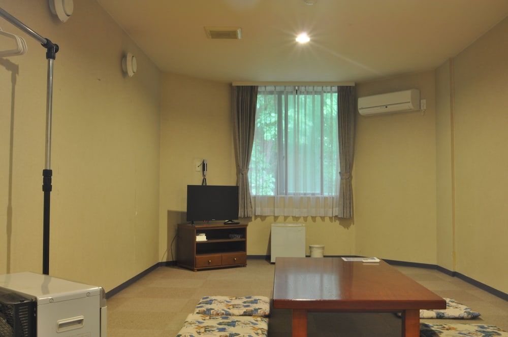 Pension Shadow Classe Room with Futon, Smoking (minimum three people use) 3