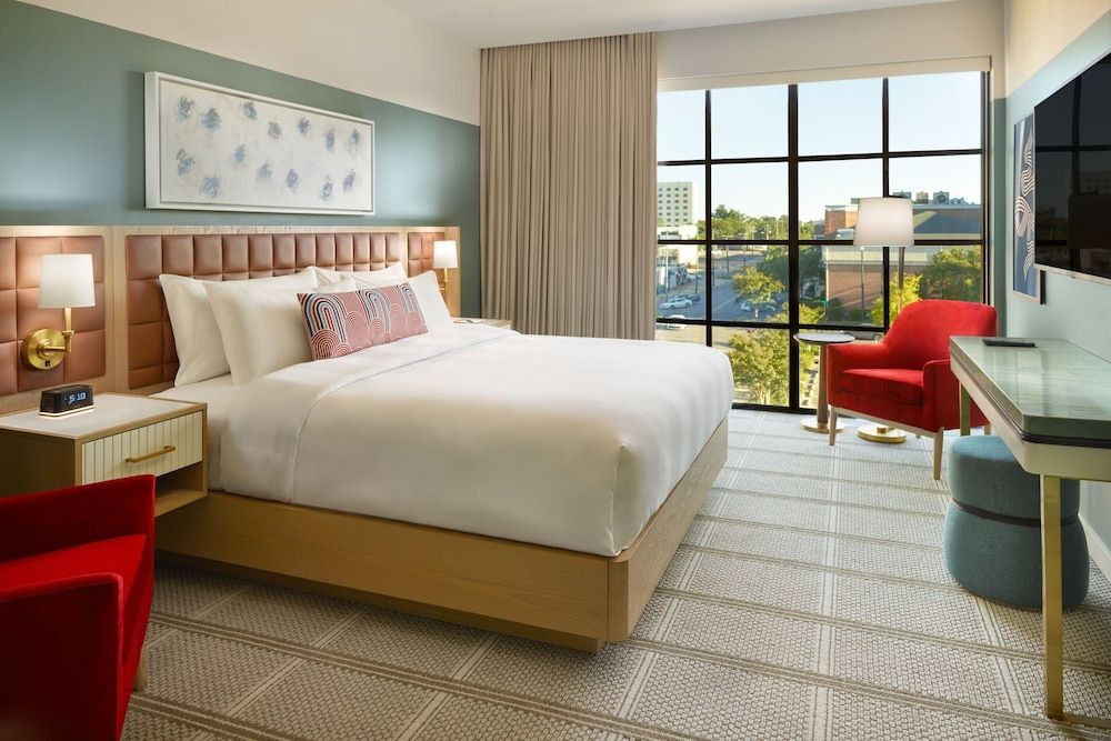 Deluxe Room, 1 King Bed, Non Smoking