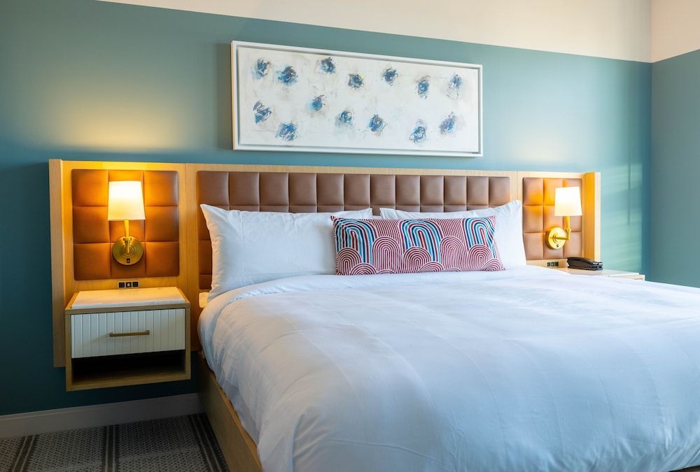 Deluxe Room, 1 King Bed, Non Smoking