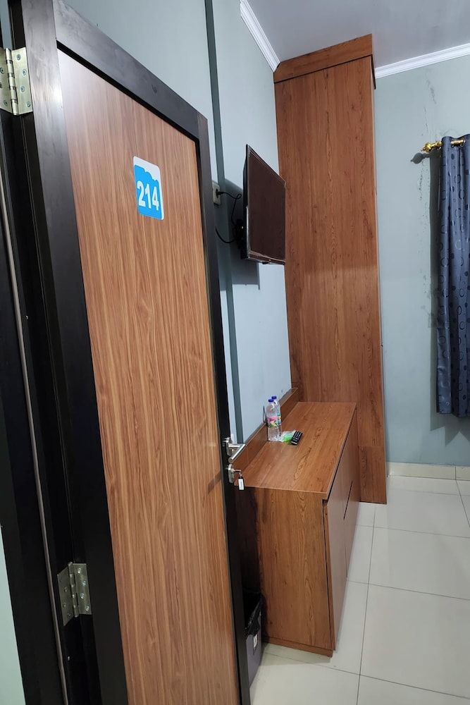 Barada Rooms Deluxe Studio 11