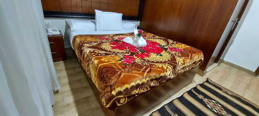 Wassim Boutique Deluxe Single Room with Garden View 8