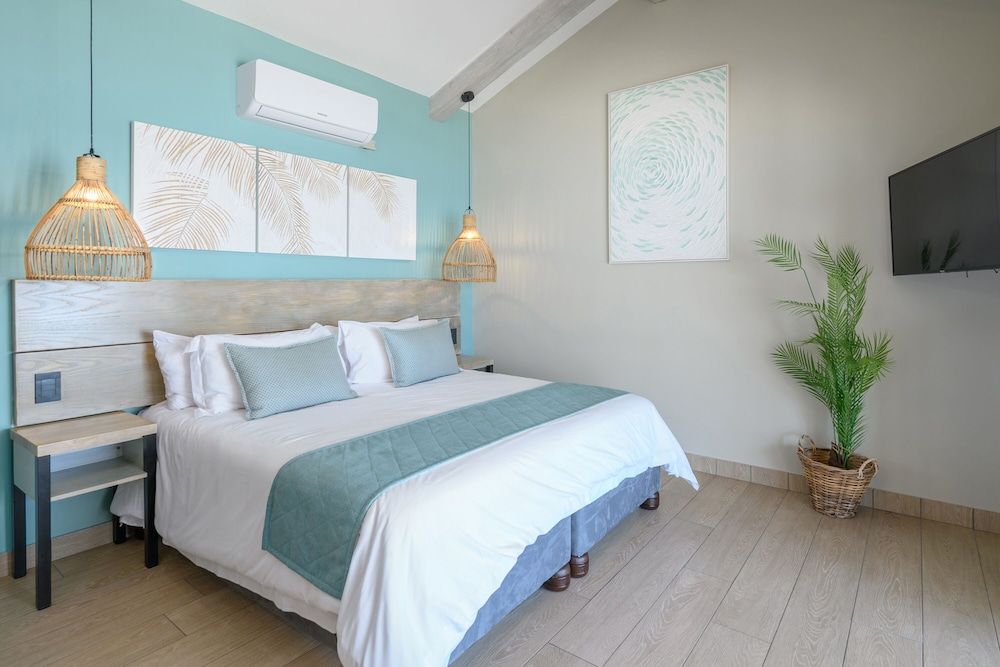 San Martinho Hotel Luxury Hotel Cabin with Splash Pool 2