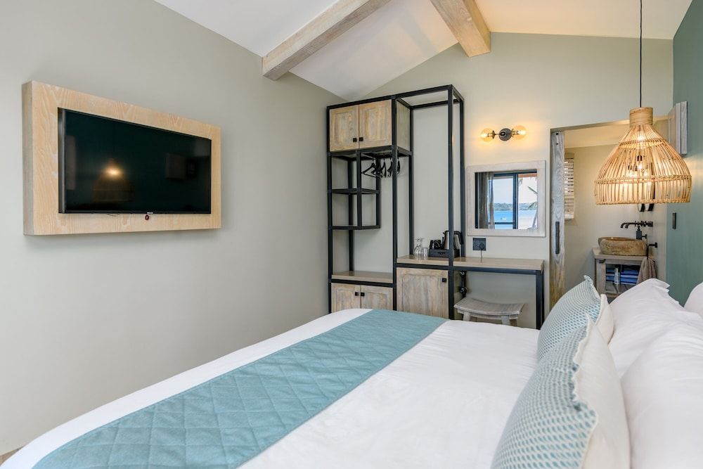 San Martinho Hotel Two Bedroom Beach Front Hotel Cabin