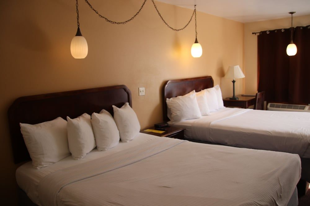 Townhouse Motel Double Room 3