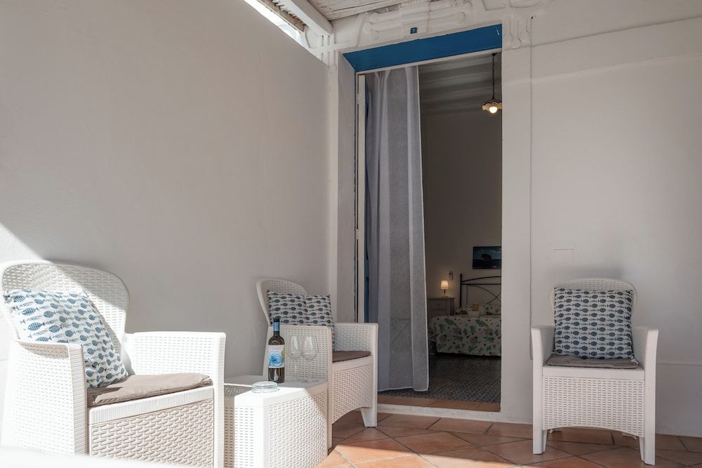 Hotel Eunymos - Trattoria Da Francesco Panarea Double Room, Courtyard Area 5