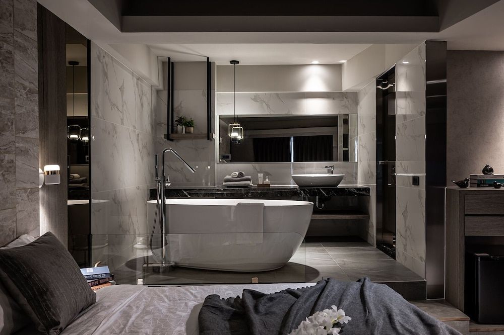 undefined TWO Easy Inn 10