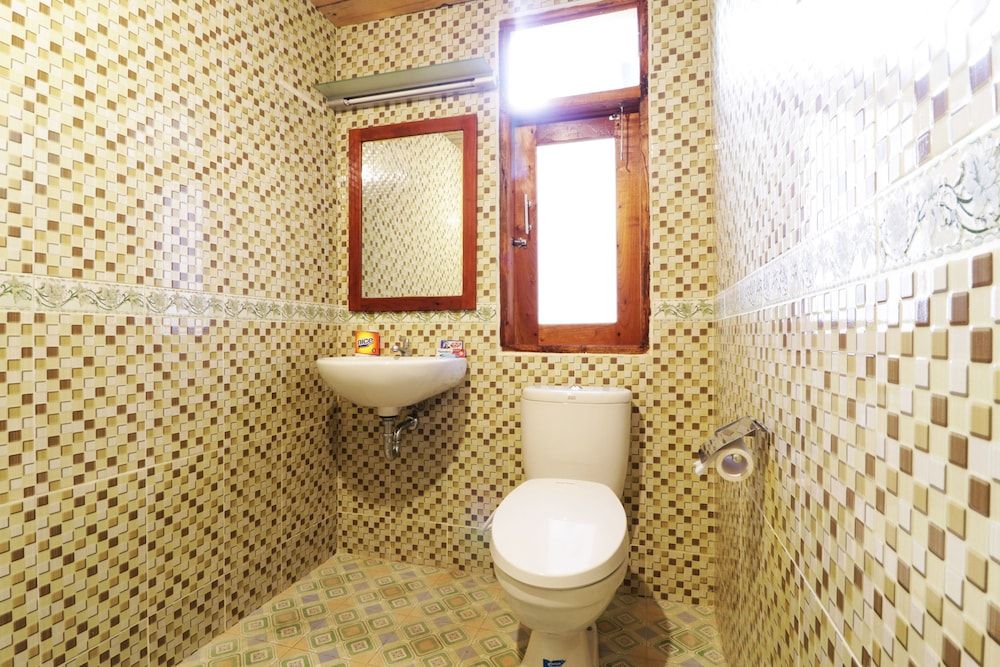 Tuk Tuk Timbul Bungalows Traditional Room 4