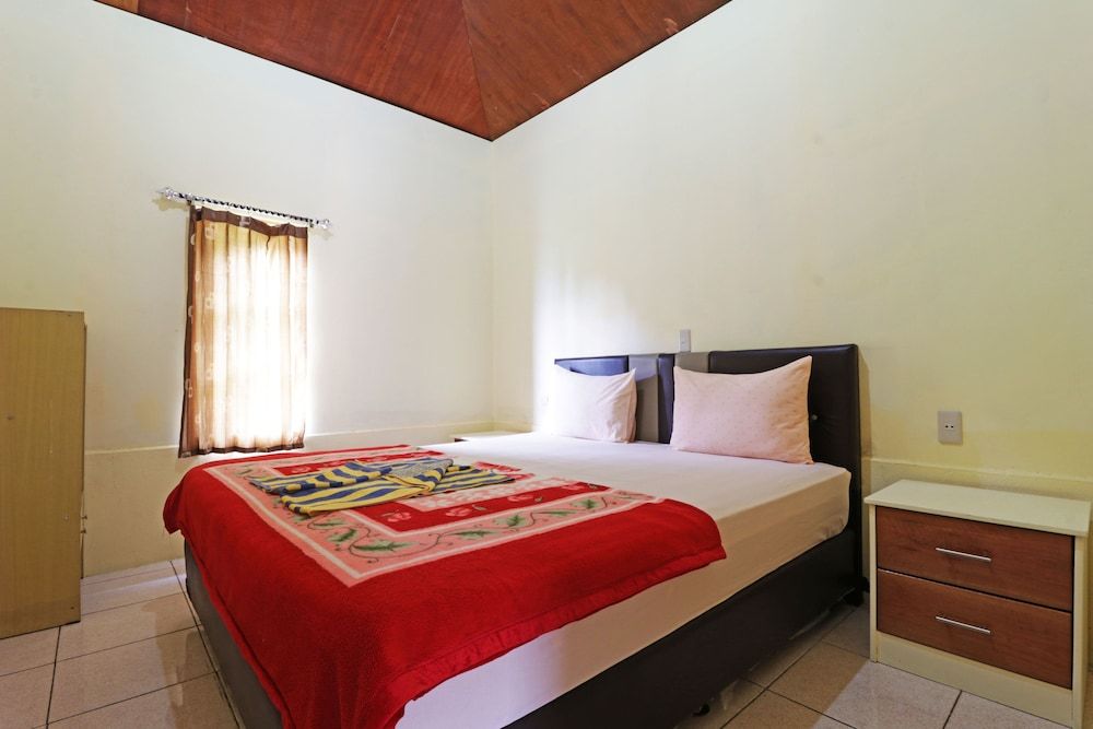 Tuk Tuk Timbul Bungalows Family Room 2