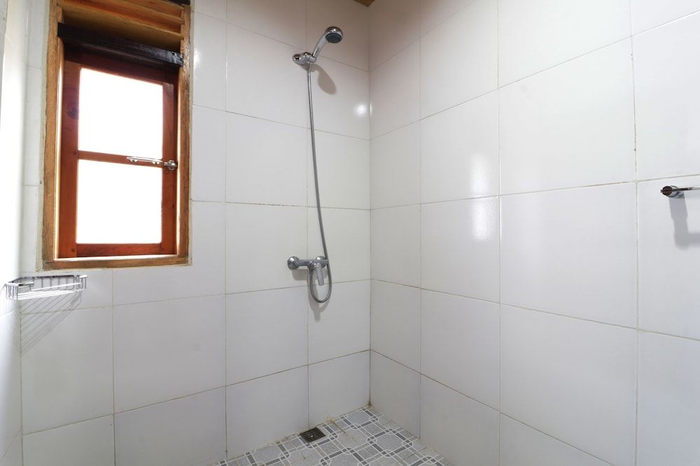 Tuk Tuk Timbul Bungalows Standard Room 5