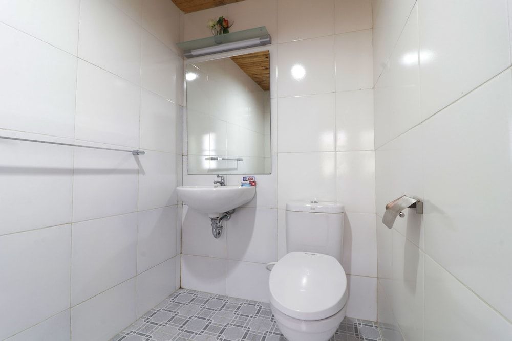 Tuk Tuk Timbul Bungalows Standard Room 4