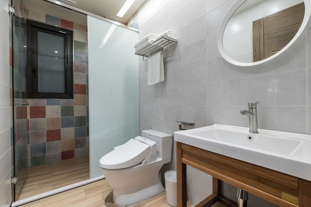 Peach Blossom Standard Quadruple Room, Non Smoking 13